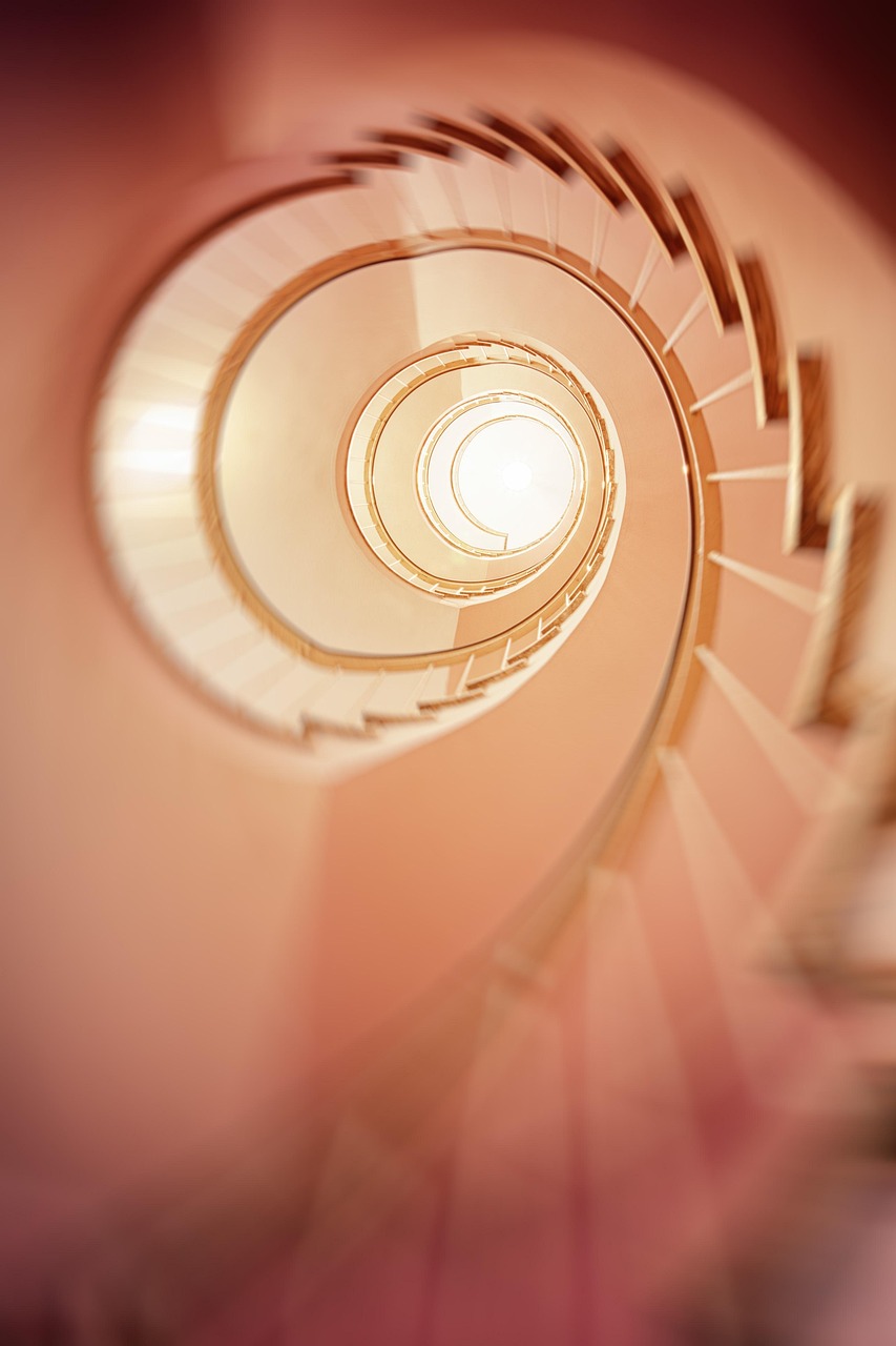 spiral-staircase-3401730_1280 Escalier en spirale